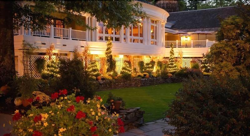 Bedford Village Inn Екстер'єр фото