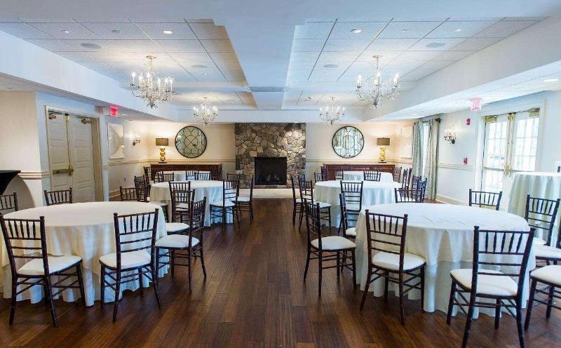 Bedford Village Inn Екстер'єр фото