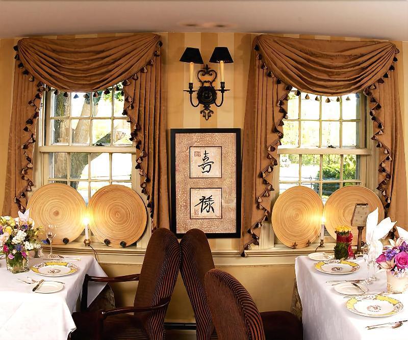 Bedford Village Inn Екстер'єр фото