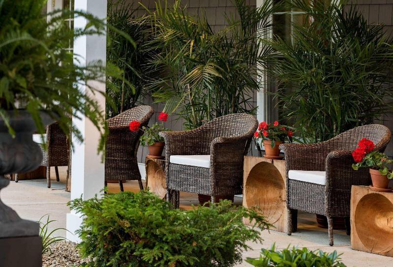 Bedford Village Inn Екстер'єр фото